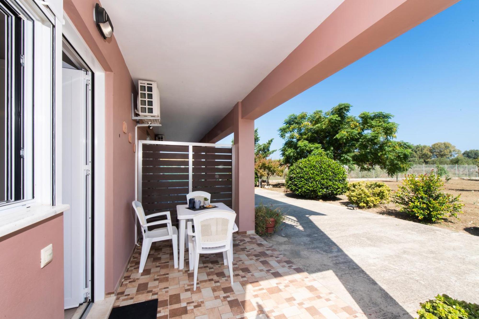 Ruellia Luxury Apartments Kalligoni Exterior foto